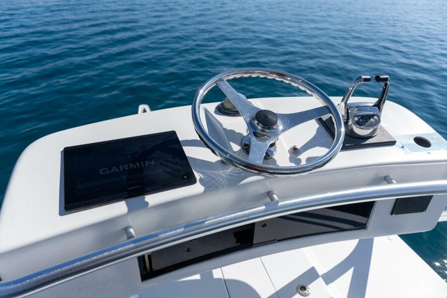 2001 Hatteras 60 Convertible - Sinyorita Salada