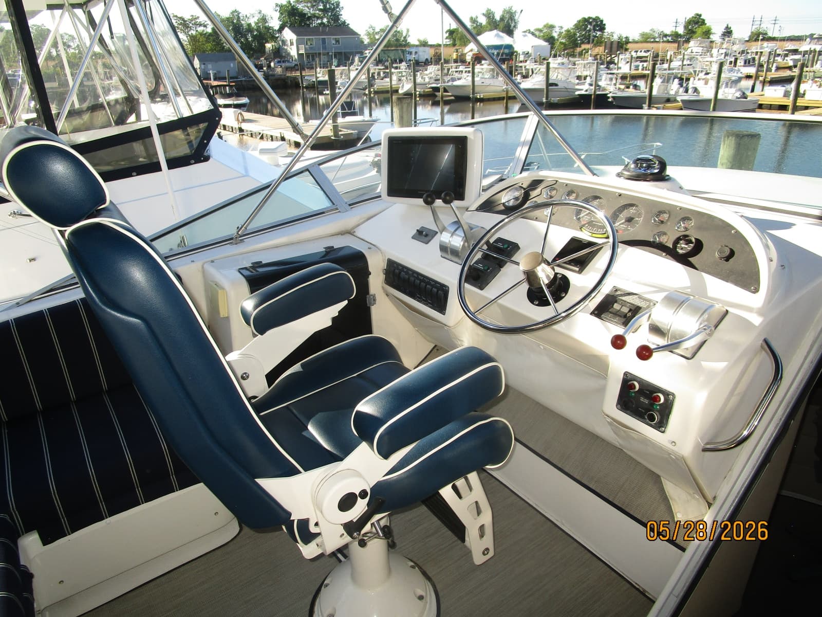 1998 Bayliner 4788 - Photo 17
