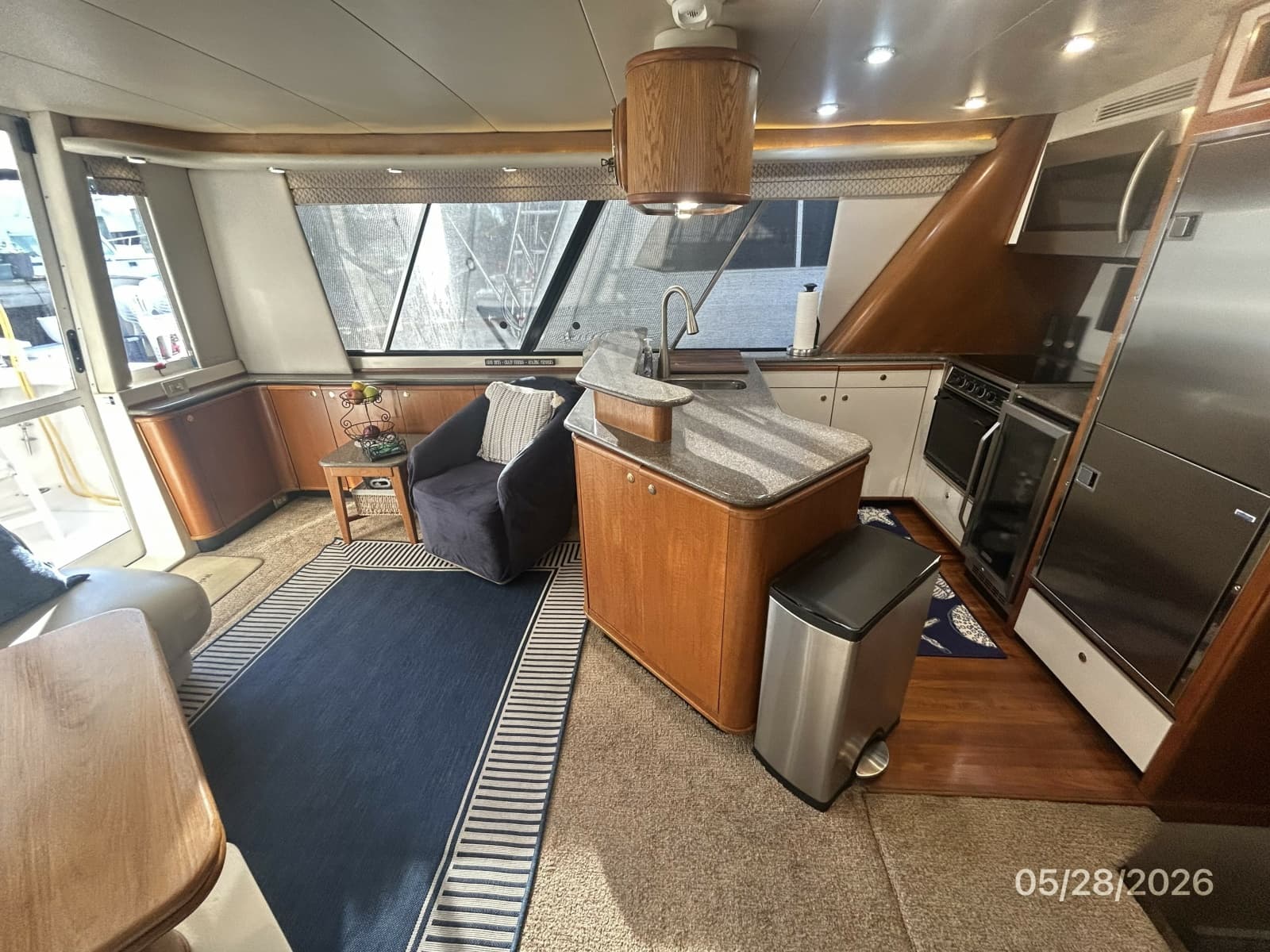 1998 Bayliner 4788 - Photo 38