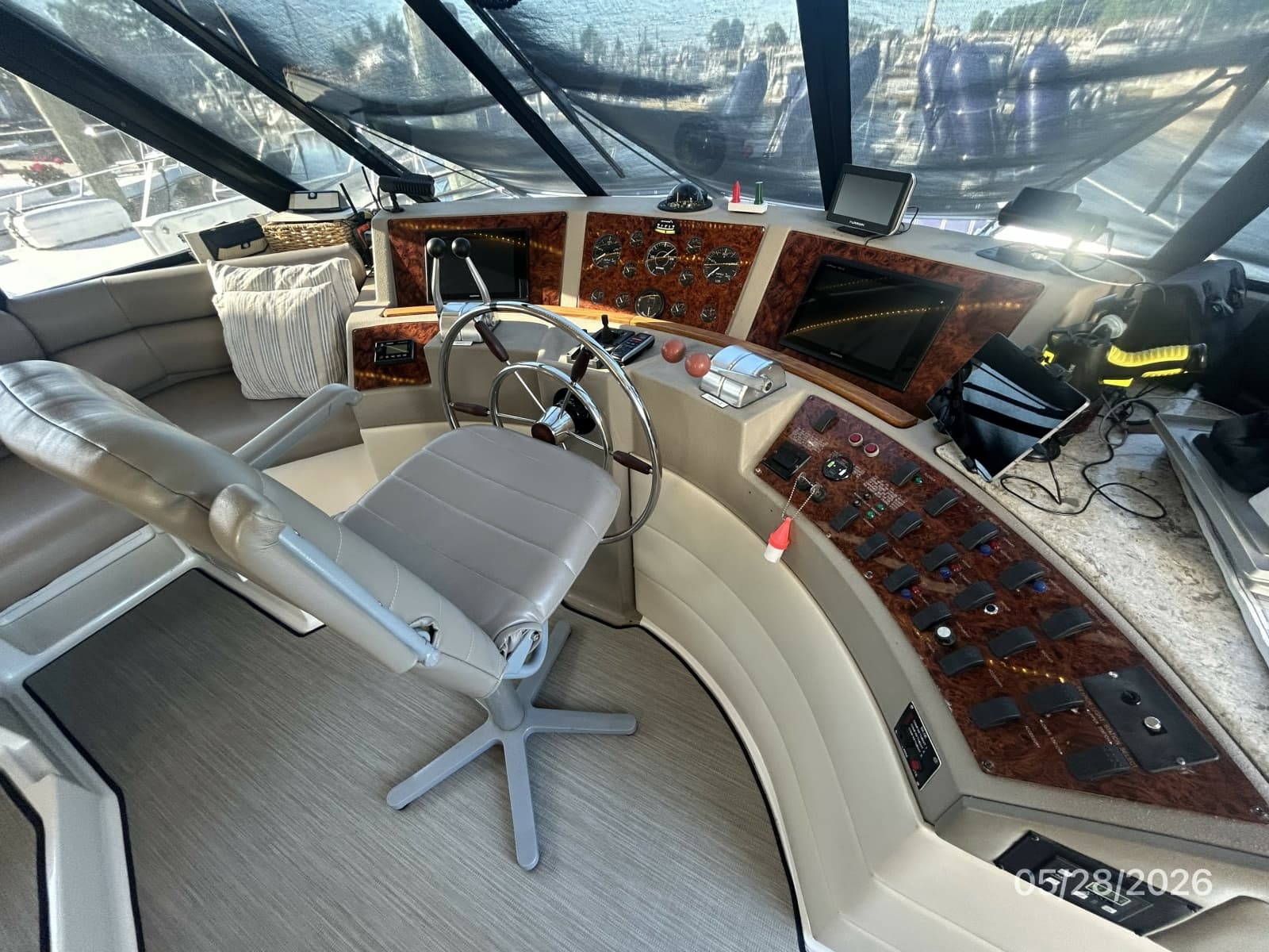 1998 Bayliner 4788 - Photo 54