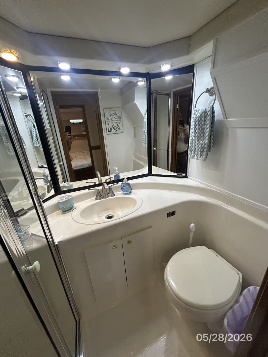 1998 Bayliner 4788 - Photo 70
