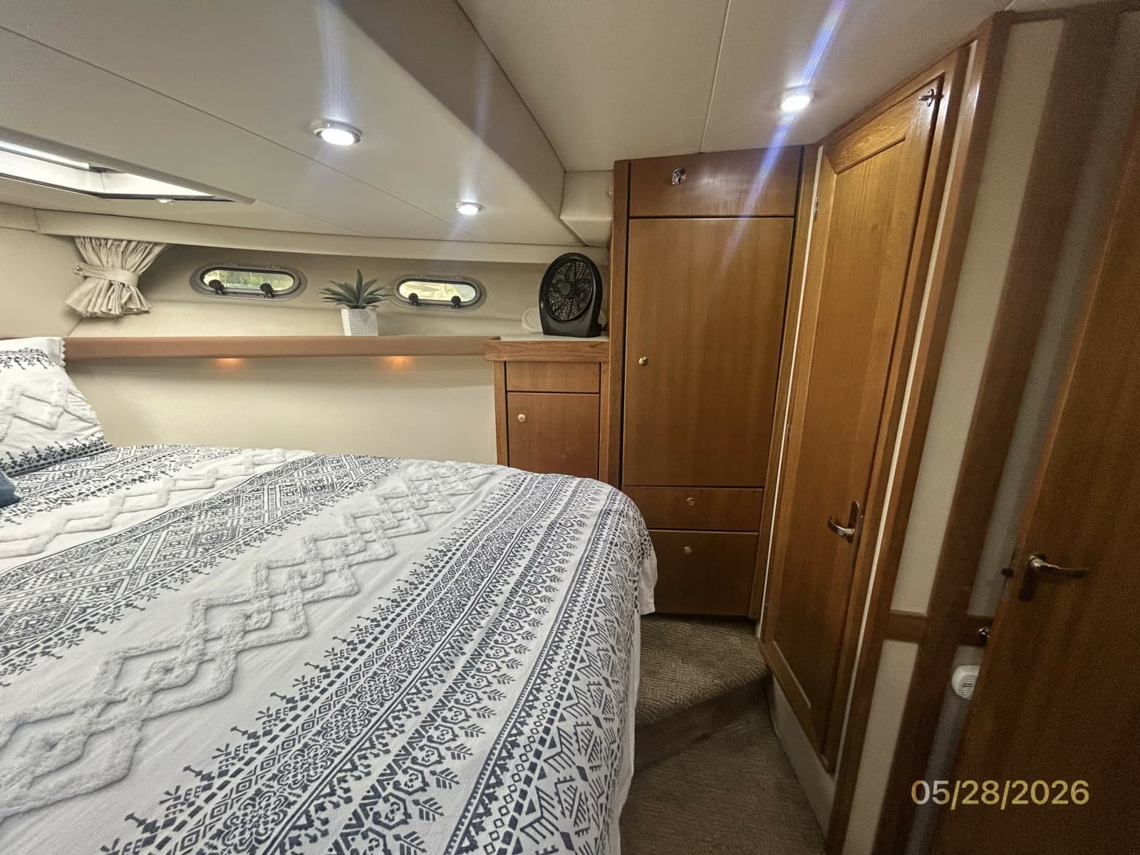 1998 Bayliner 4788 - Photo 64