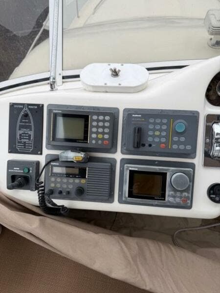 1997 Sea Ray 400 Sedan Bridge