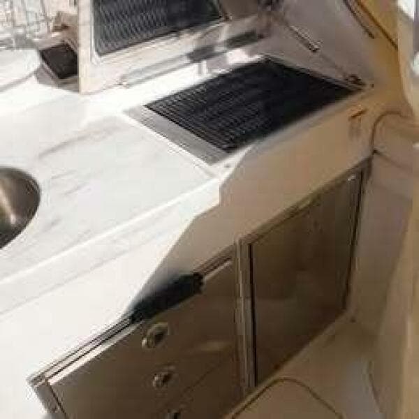 2016 Grady-White 335 Freedom, 109 hours