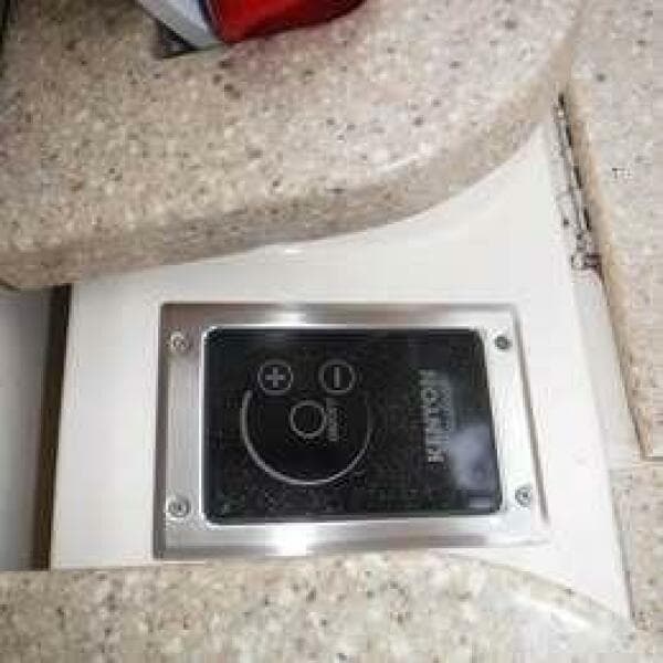 2014 Grady-White 335 Freedom