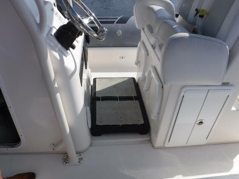 2015 Zodiac PRO 850 OPTIUM & Custom Trailer