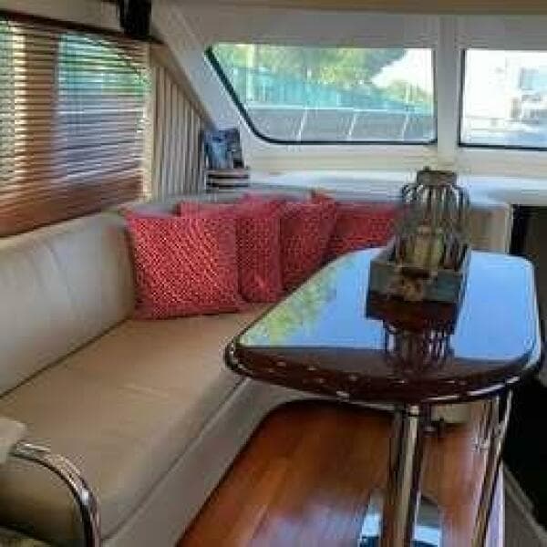 2007 Sea Ray 529 Sedan Bridge - Photo 10
