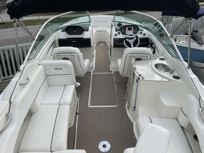 2008 Sea Ray 270 SLX