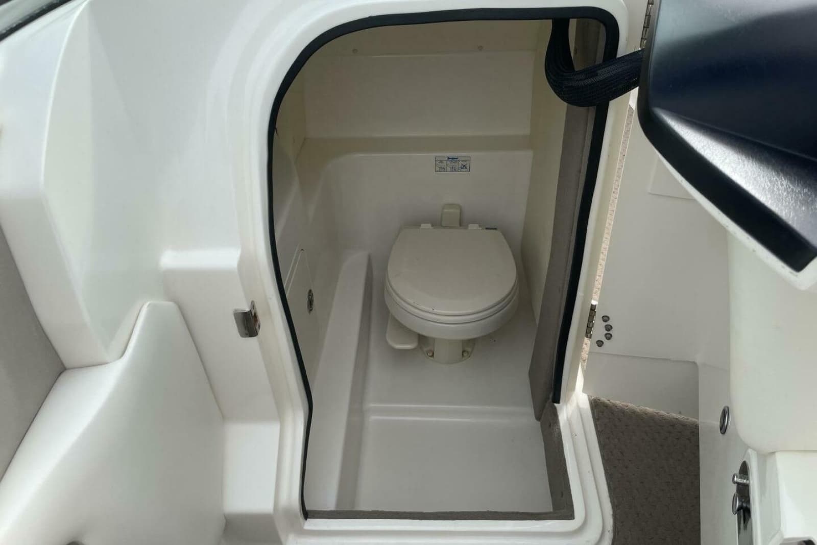2008 Sea Ray 270 SLX - Photo 19