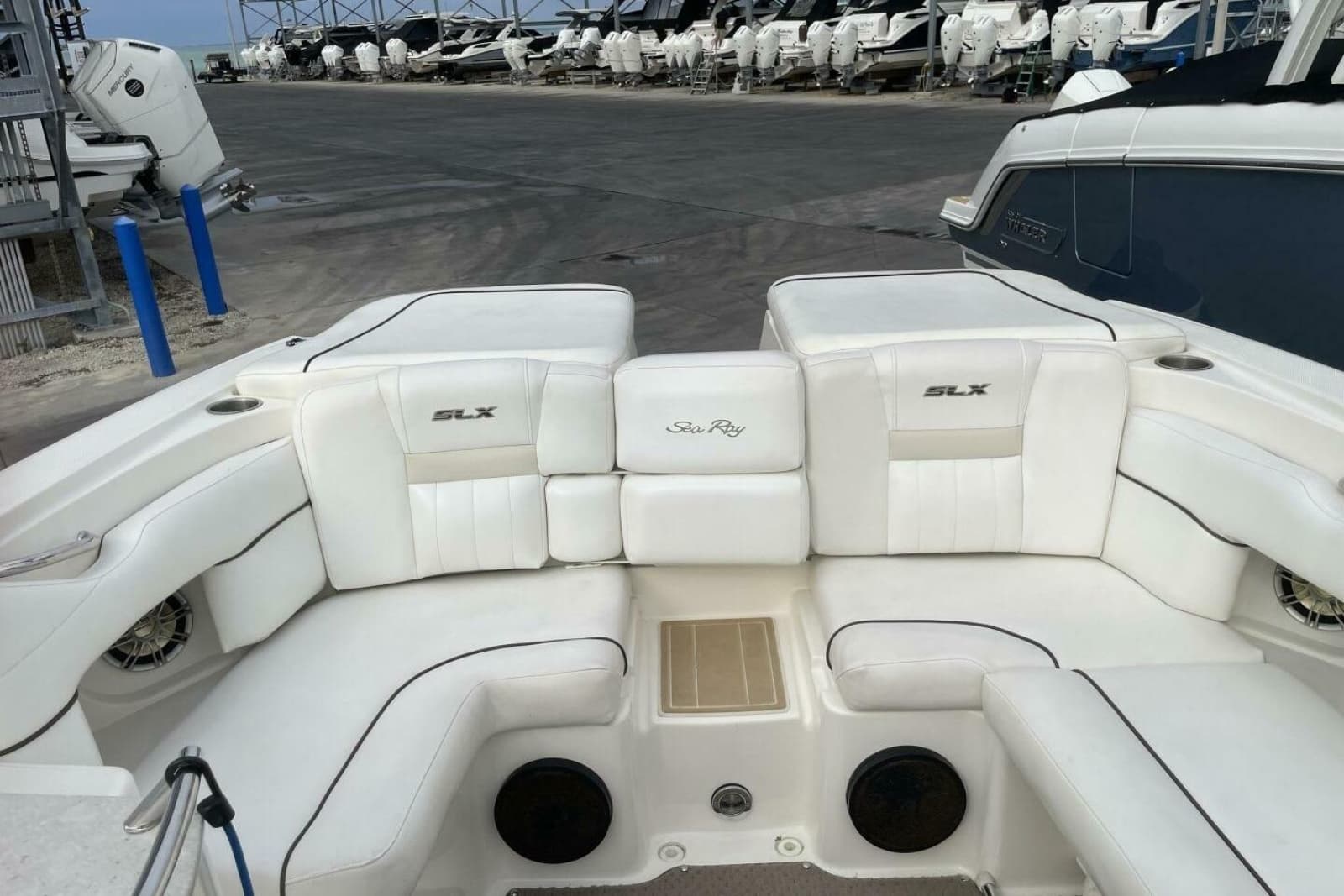 2008 Sea Ray 270 SLX - Photo 22