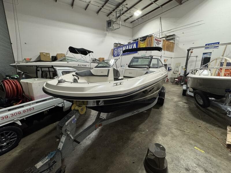 2016 Sea Ray 210SPX-OB