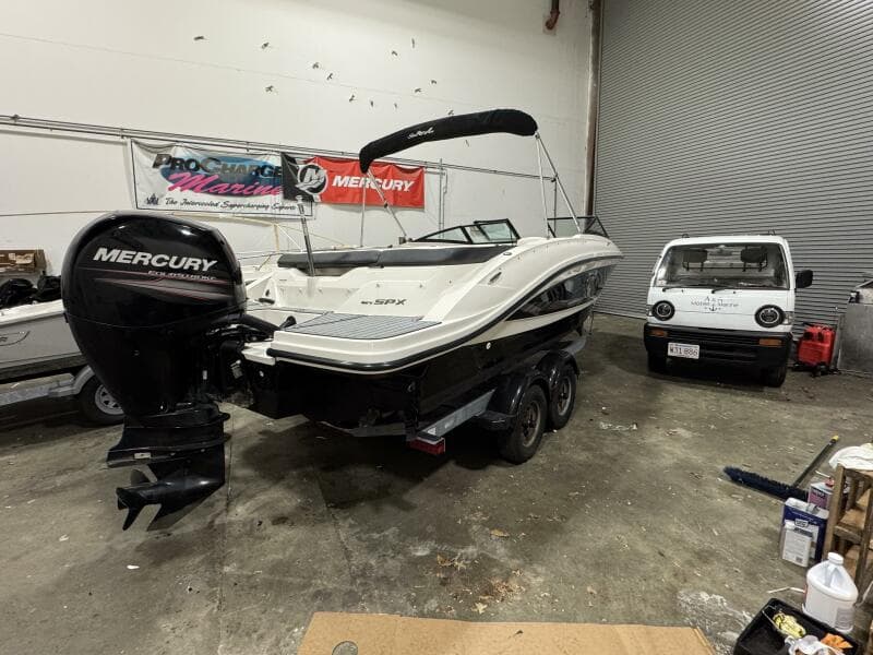 2016 Sea Ray 210SPX-OB