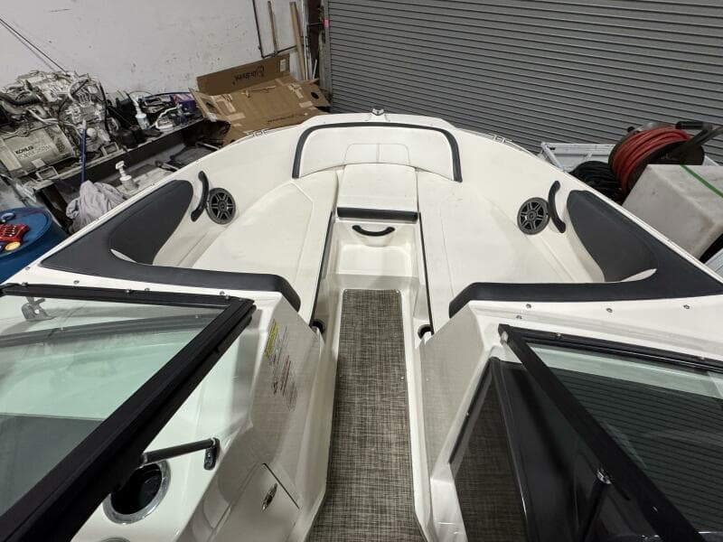 2016 Sea Ray 210SPX-OB