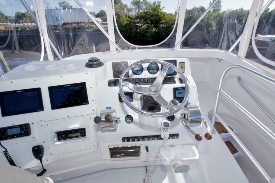 1998 Luhrs 36 Convertible