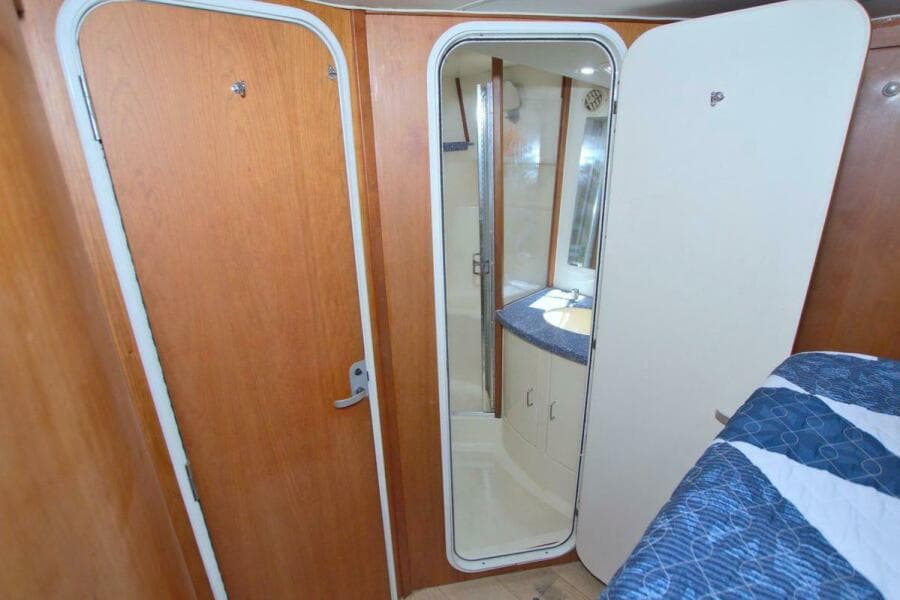 1998 Luhrs 36 Convertible