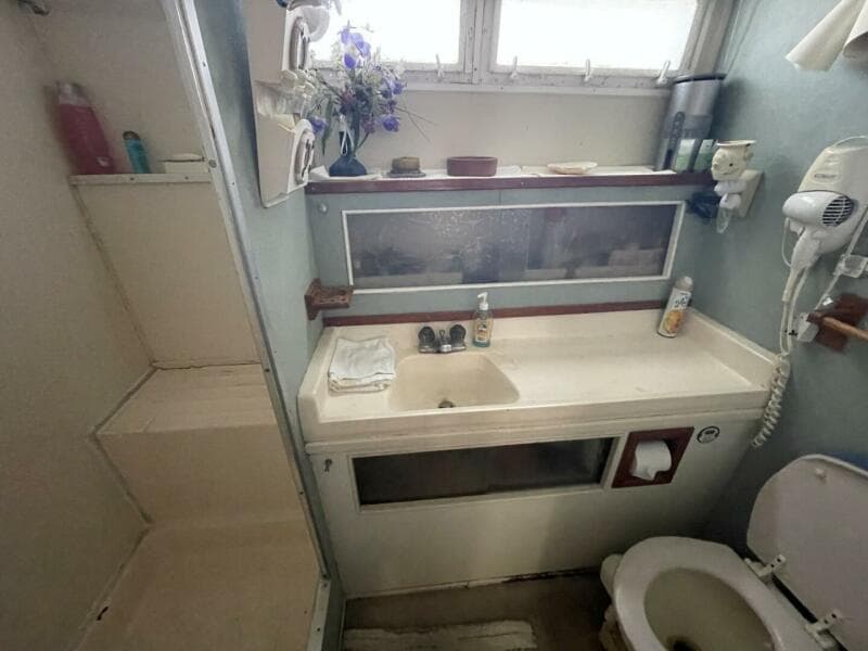 1969 Chris-Craft 47 Commander