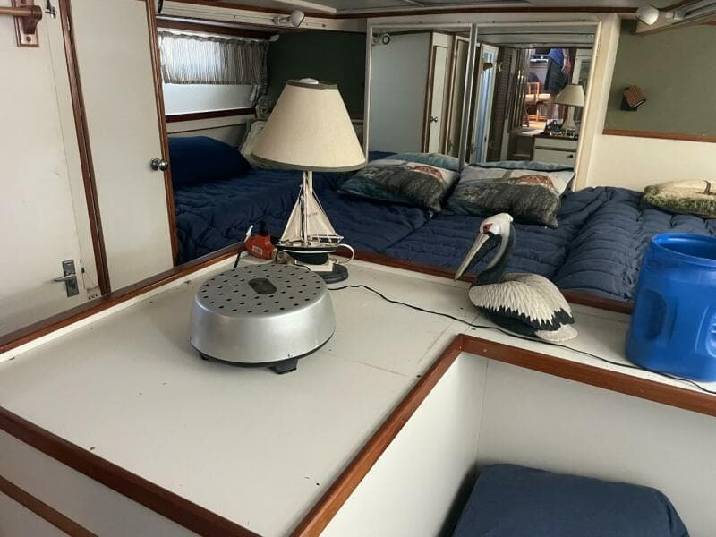 1969 Chris-Craft 47 Commander