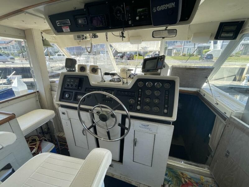 1969 Chris-Craft 47 Commander