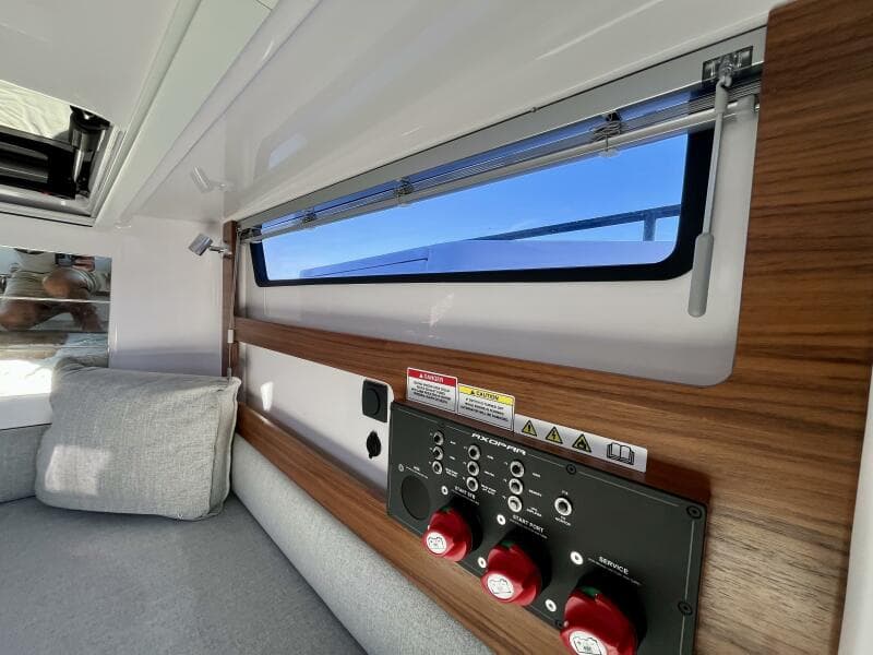 2022 Axopar 28 Cabin with AFT CABIN