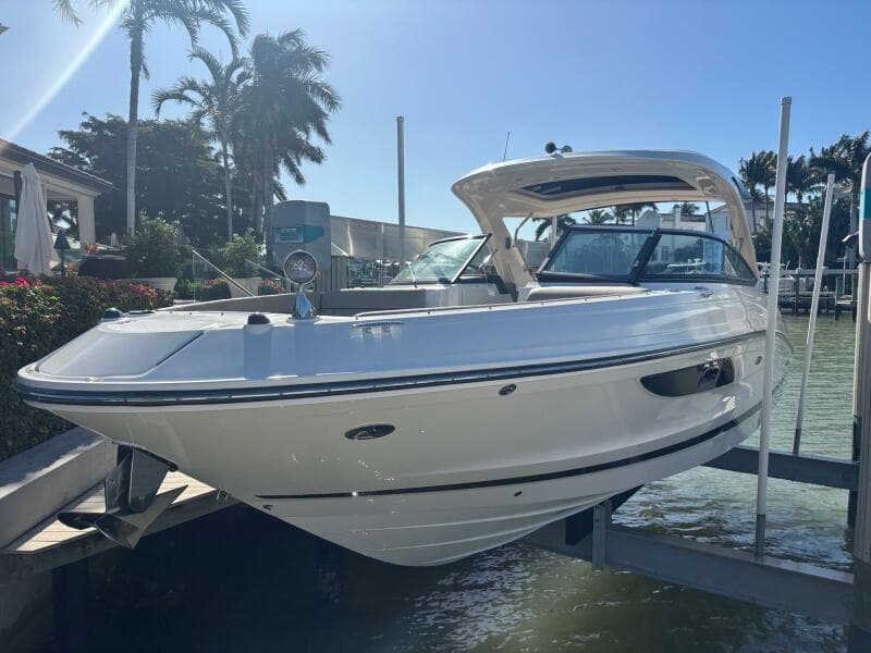 2016 Sea Ray 350 SLX