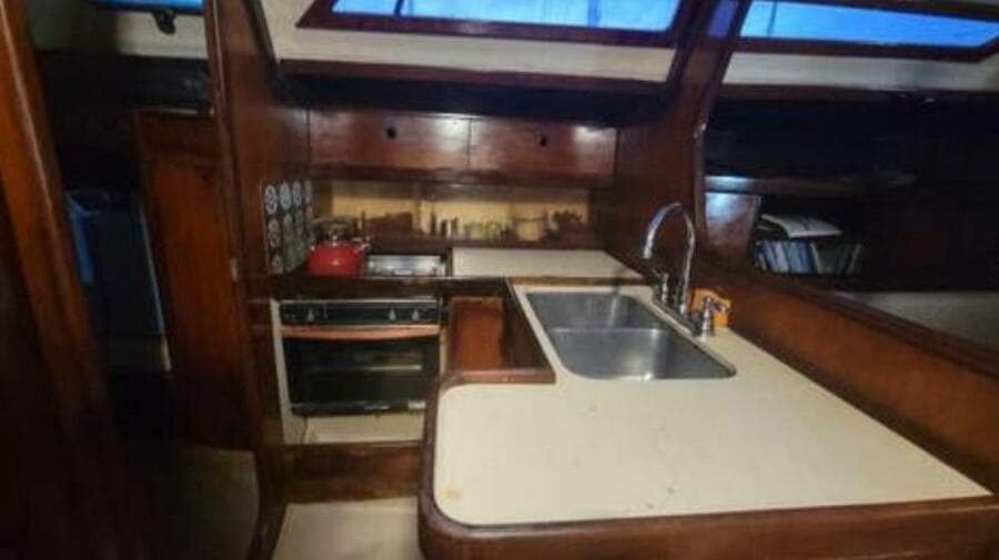 1984 Beneteau First 38.5