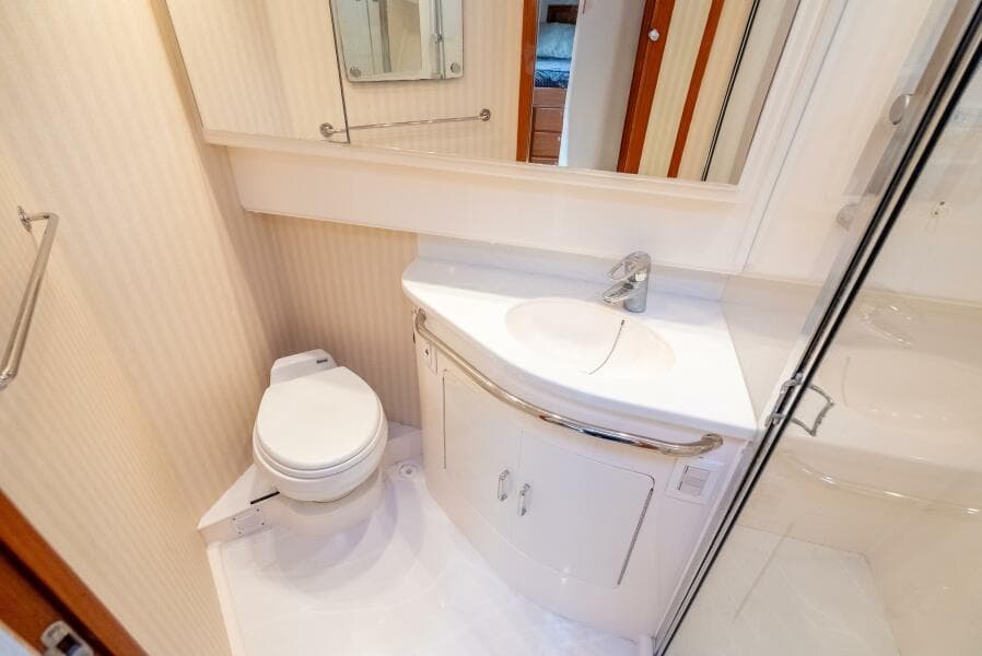 2007 Cabo 40 Express