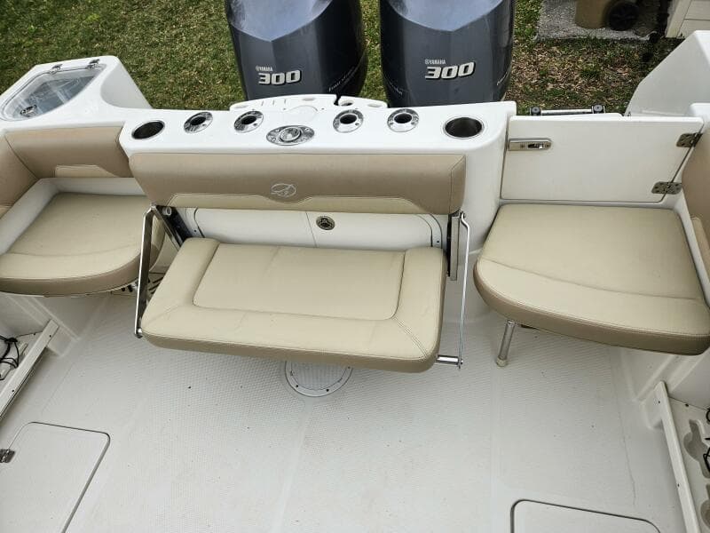 2017 Sailfish 290 CC