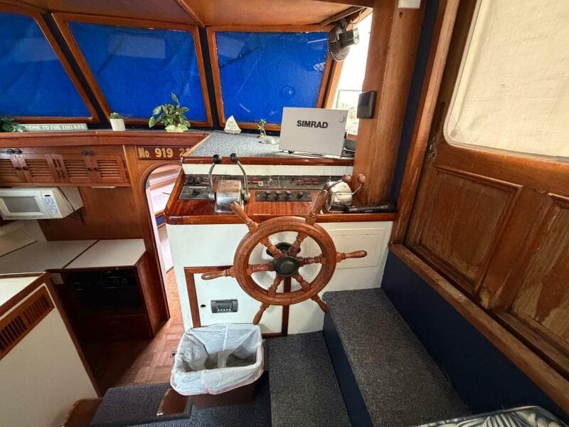 1984 Golden Star Trawler