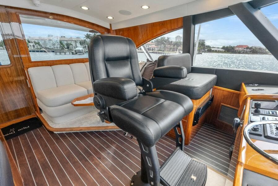 2022 Viking 68 Enclosed Bridge- PIPE DREAM- Helm