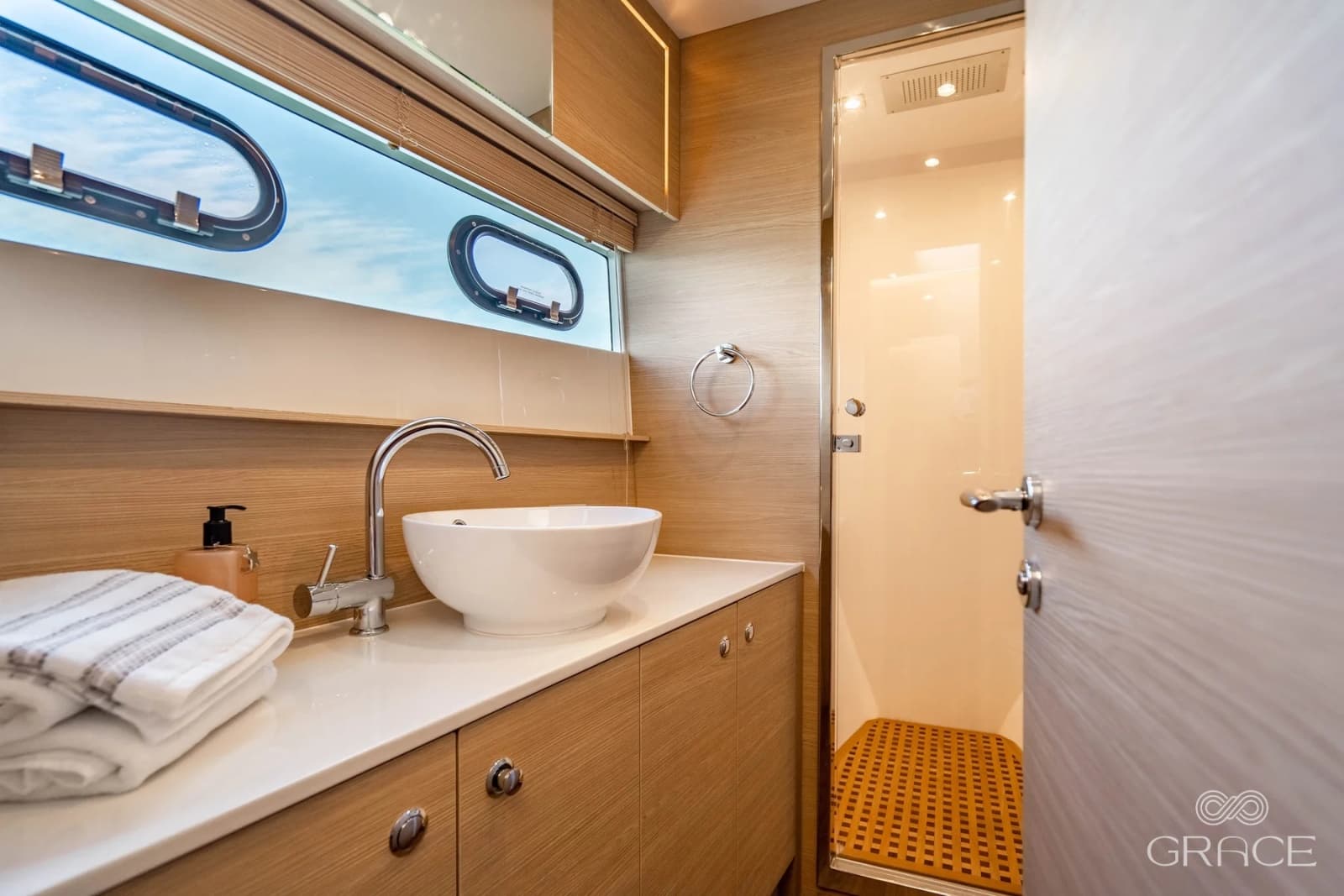 2022 Aquila 54 Yacht - Photo 35
