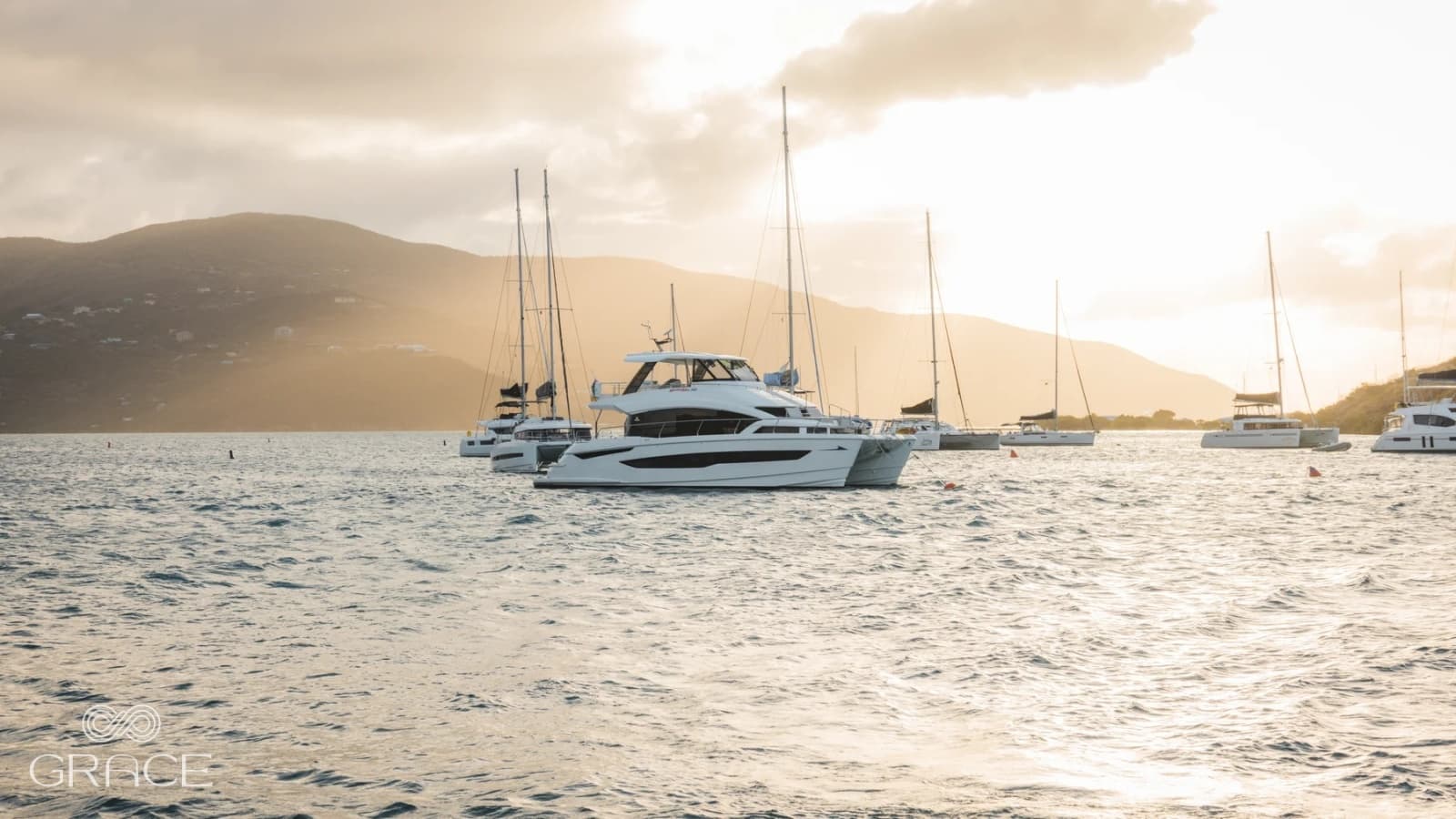 2022 Aquila 54 Yacht - Photo 2