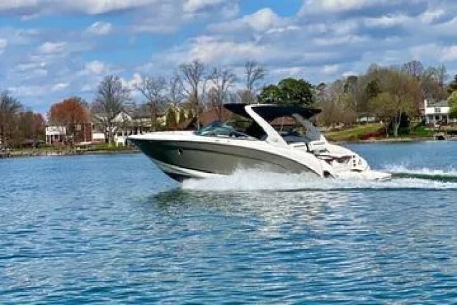 2016 Regal 3200 Bowrider