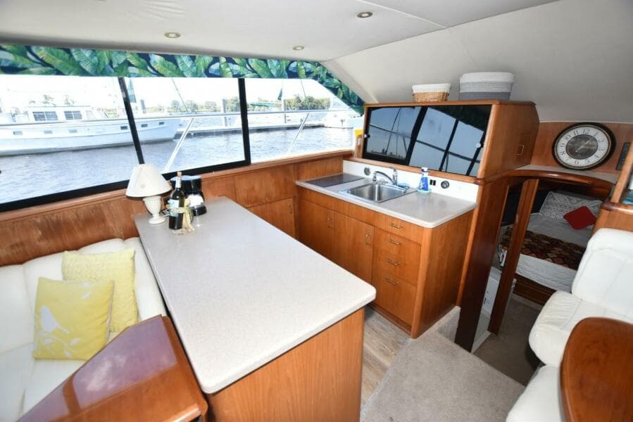 1993 Ocean Yachts 44 Motoryacht