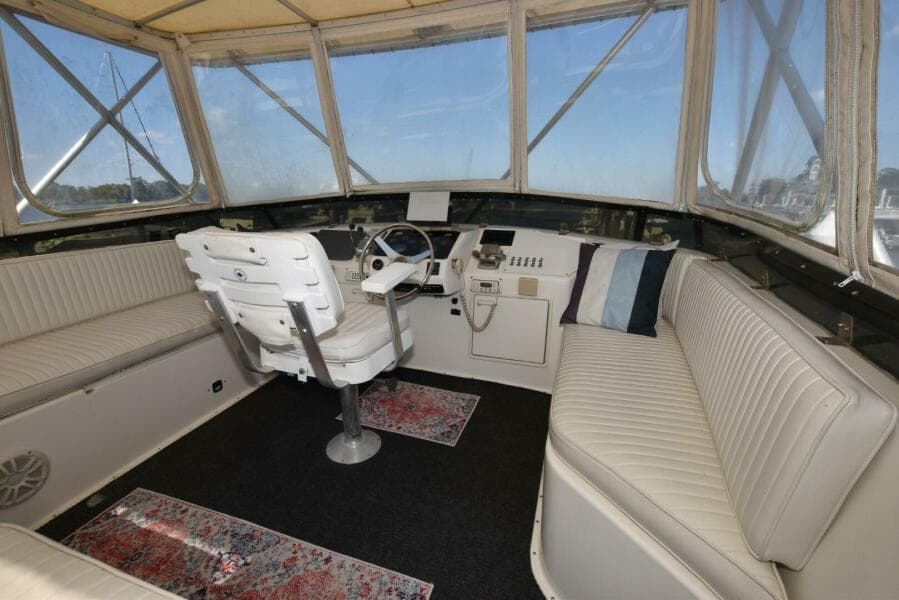1993 Ocean Yachts 44 Motoryacht