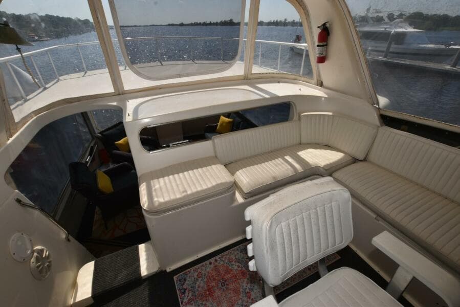 1993 Ocean Yachts 44 Motoryacht