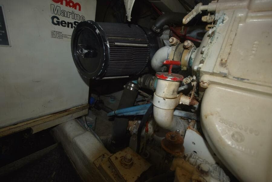 1993 Ocean Yachts 44 Motoryacht