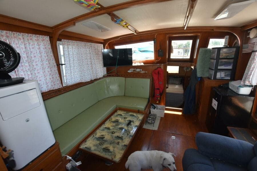 1985 Albin 43 Double Cabin