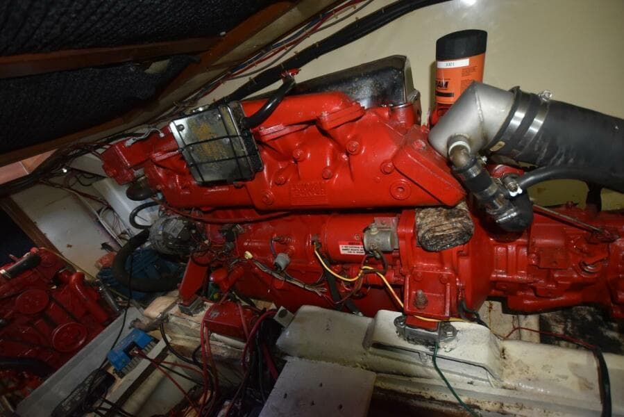 1985 Albin 43 Double Cabin