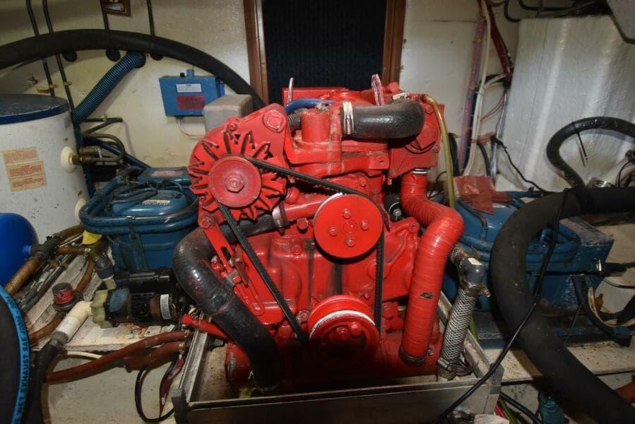 1985 Albin 43 Double Cabin