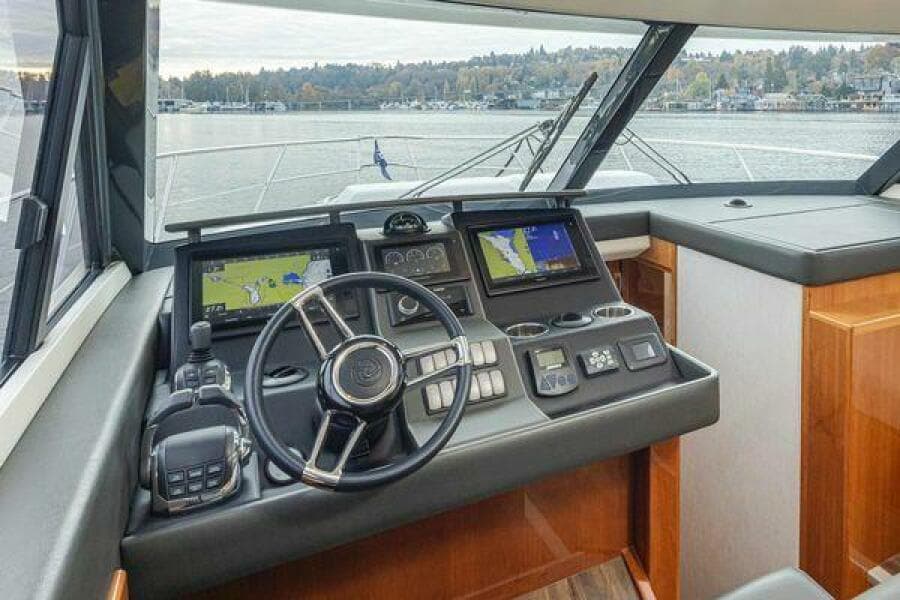 2019 Riviera 395 SUV