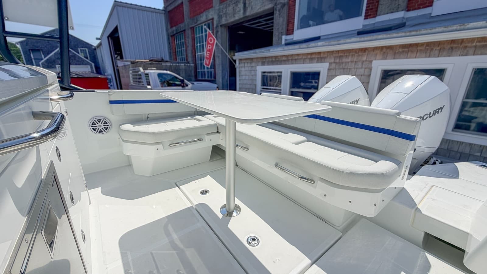 2027 Wellcraft 28 T-Top - Photo 25