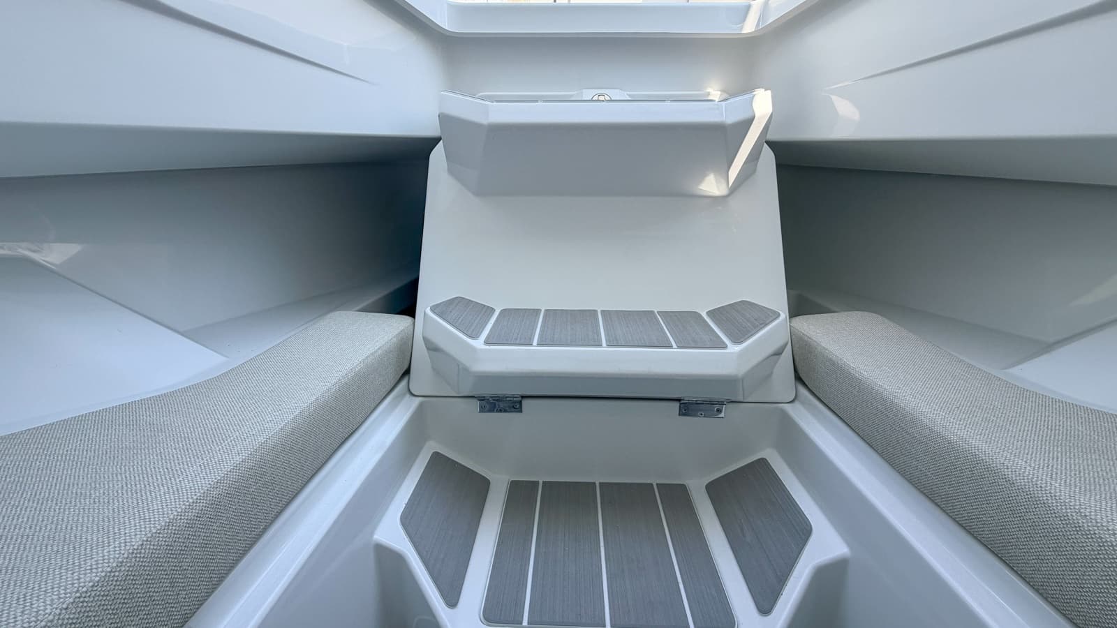 2027 Wellcraft 28 T-Top - Photo 20