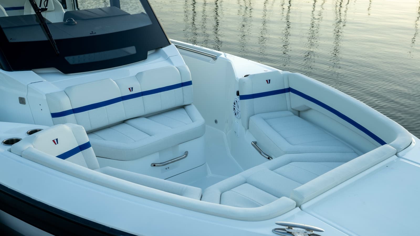 2027 Wellcraft 28 Explorer - Photo 13