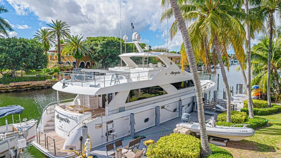 2010 Ocean Alexander 74 Motoryacht