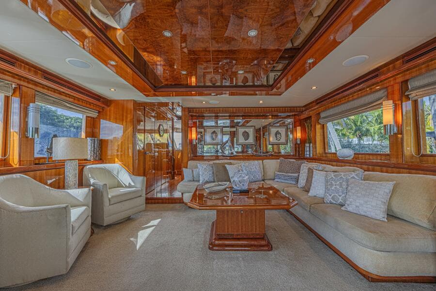 2010 Ocean Alexander 74 Motoryacht