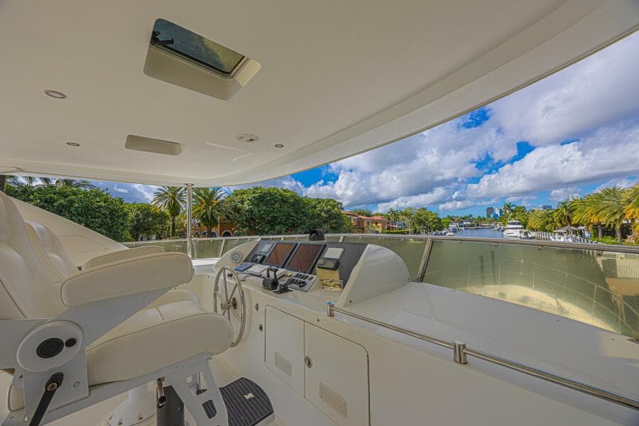 2010 Ocean Alexander 74 Motoryacht