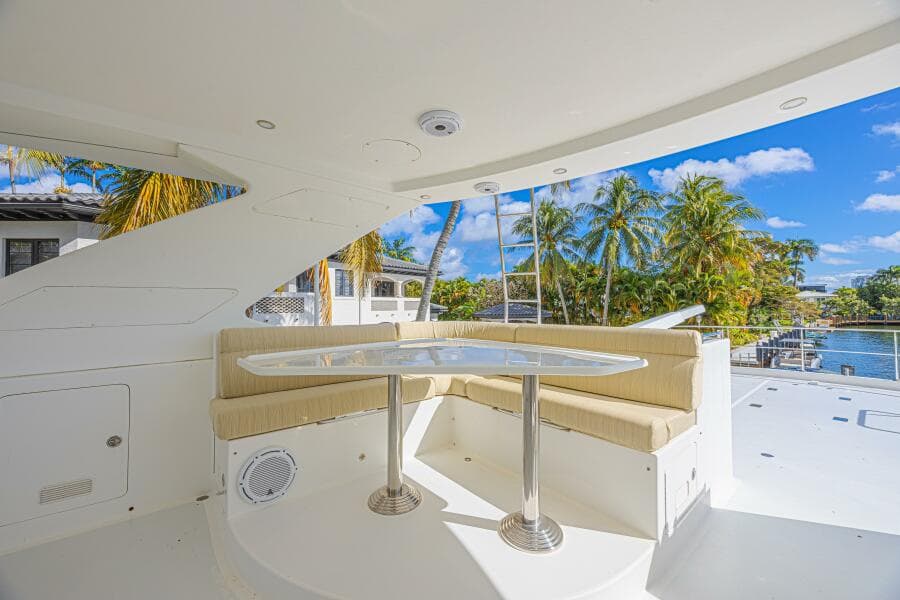 2010 Ocean Alexander 74 Motoryacht