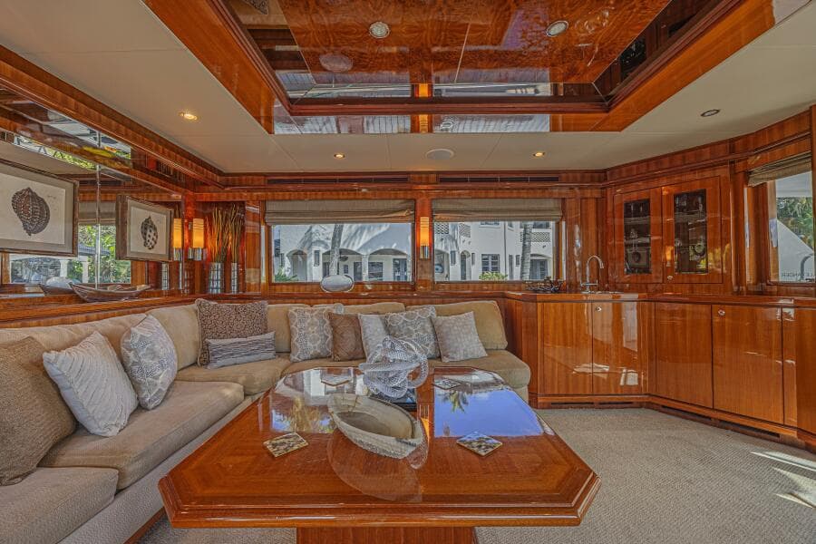 2010 Ocean Alexander 74 Motoryacht