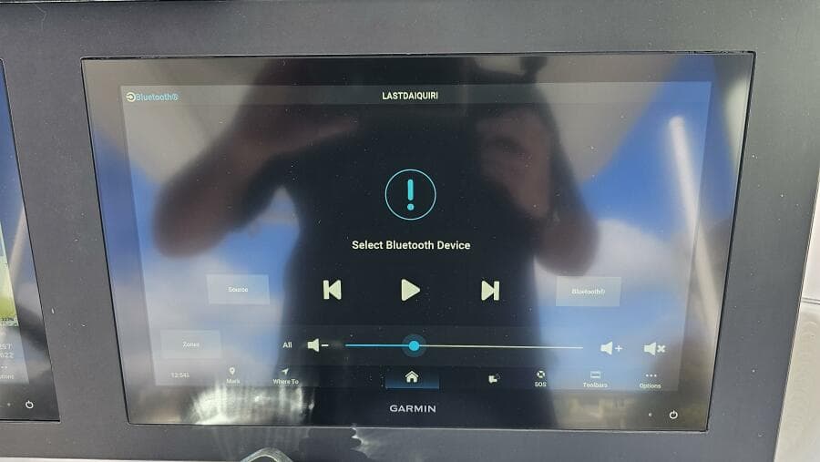 2021 Everglades 273CC