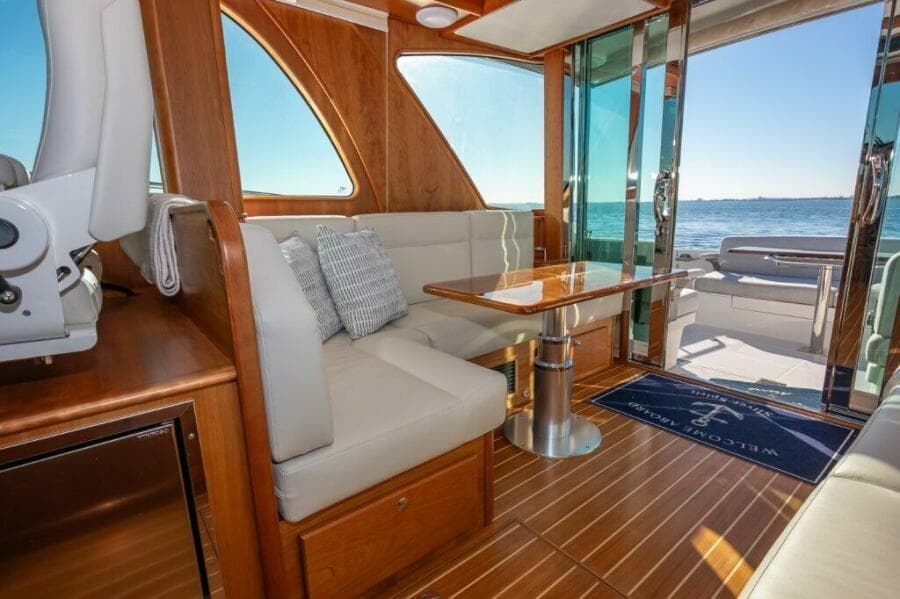 F2658fd8 C75e 4709 Bcda B83e2f50e51d